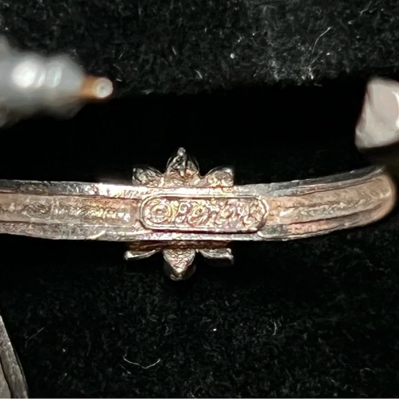 Berebi Floral Hoop Earrings - Picture 2 of 2